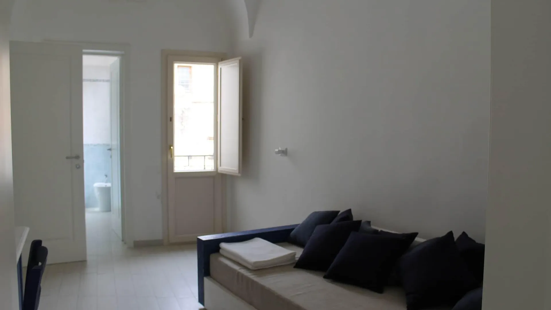 **  Re Del Sale Bed & Breakfast Lecce Italy